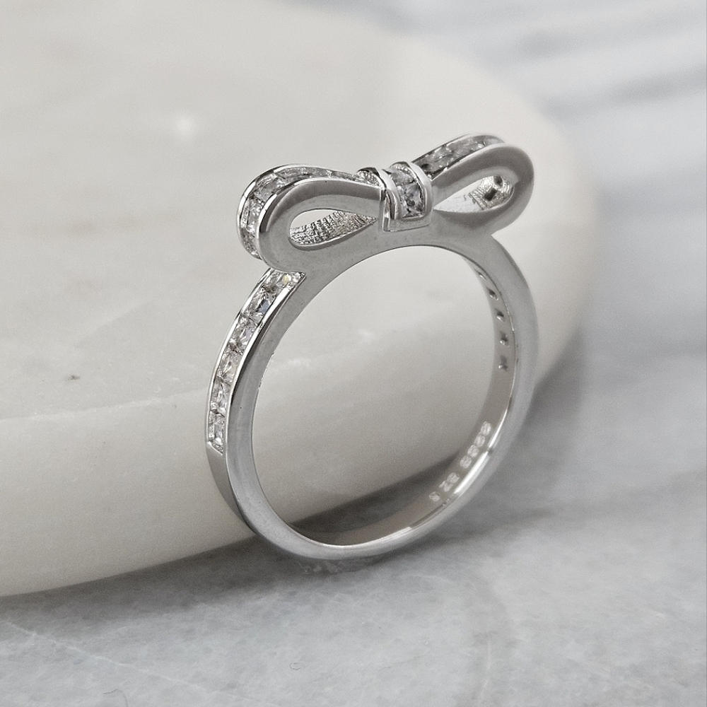 Sparkling Bow Ring, 925 Sterling Silver Charmed Aroma Bow Collection